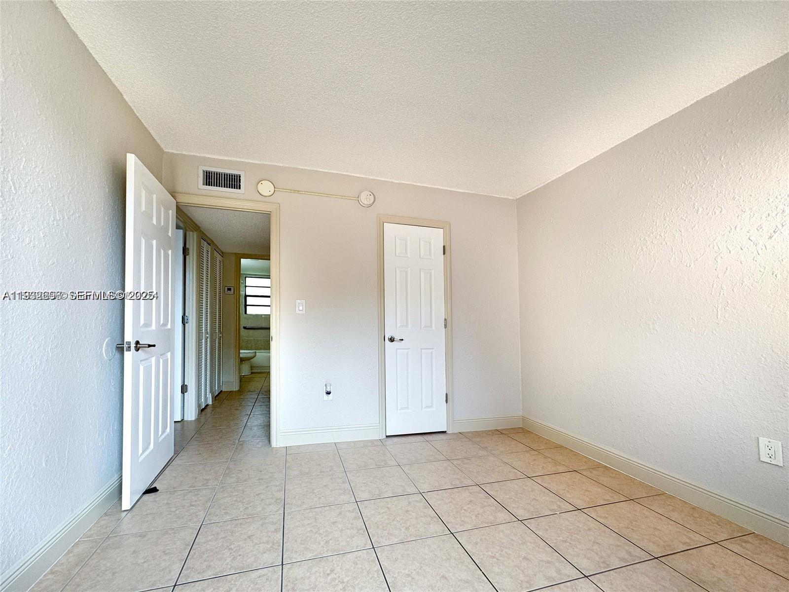BLEAU GROTTO CONDO - Residential Lease