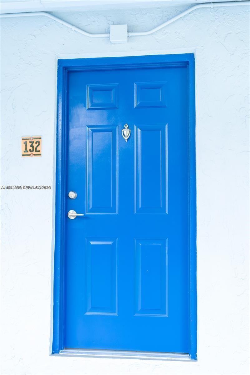 BLEAU GROTTO CONDO - Residential Lease