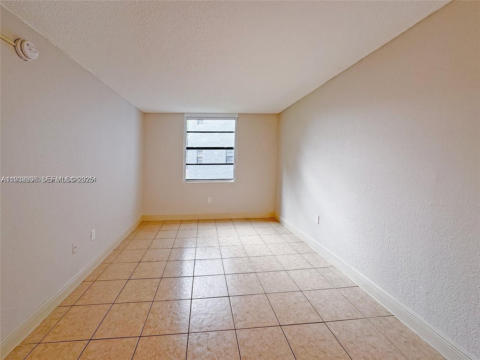 BLEAU GROTTO CONDO - Residential Lease