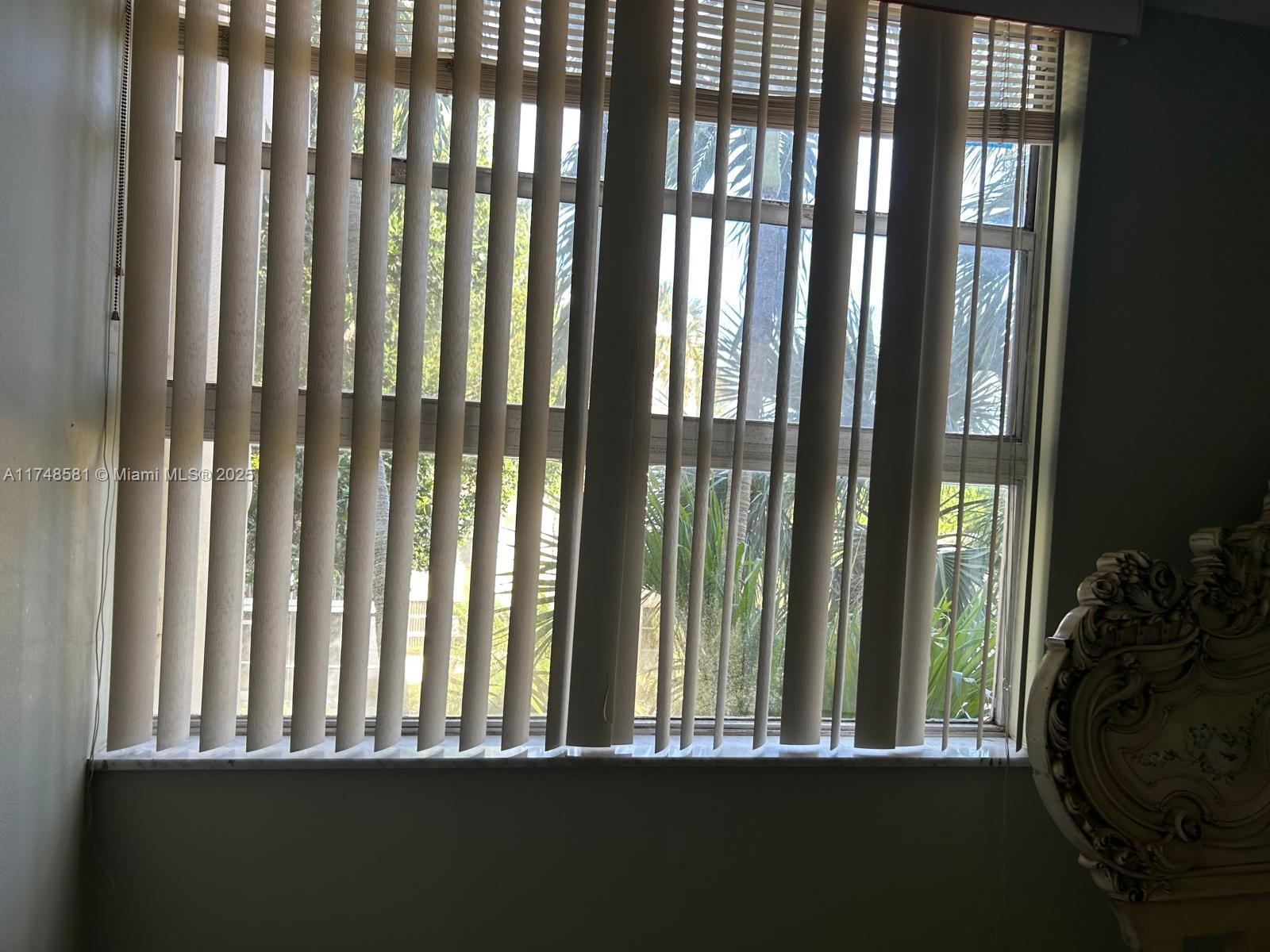 LAKE PARK CONDO NO 1 - BL - Residential