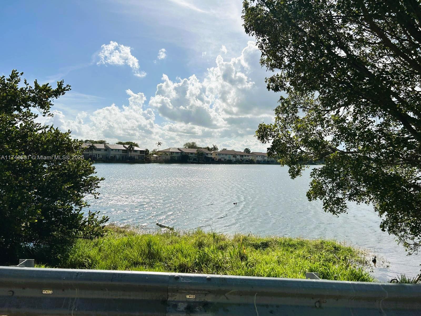 LAKE PARK CONDO NO 1 - BL - Residential