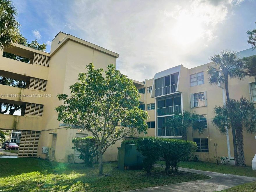 CASH ONLY!! Spacious 1-bedroom, 1.5-bath condo in the quiet, 55+ gated community of Lake Park Condo! This unit features a large kitchen, ceramic flooring, a walk-in closet, and serene garden views. Enjoy great amenities, including a pool, clubhouse, and laundry on every floor. One assigned parking space plus ample guest parking. Prime location with easy access to public transportation, I-95, and the Turnpike. Just two blocks from supermarkets and shopping and a short drive to Aventura, Gulfstream Park, dining, hospitals, and more. Experience comfort and convenience—24 hours notice to show!