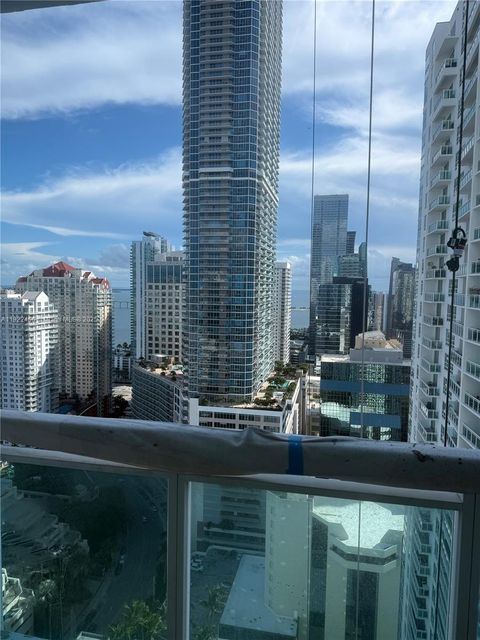 950 Brickell Bay Dr 3403 Miami FL 33131