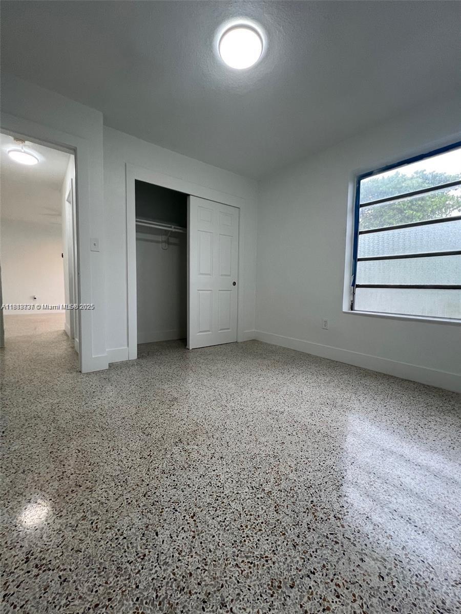 LAWRENCE ESTATE LAND CO - Residential Lease