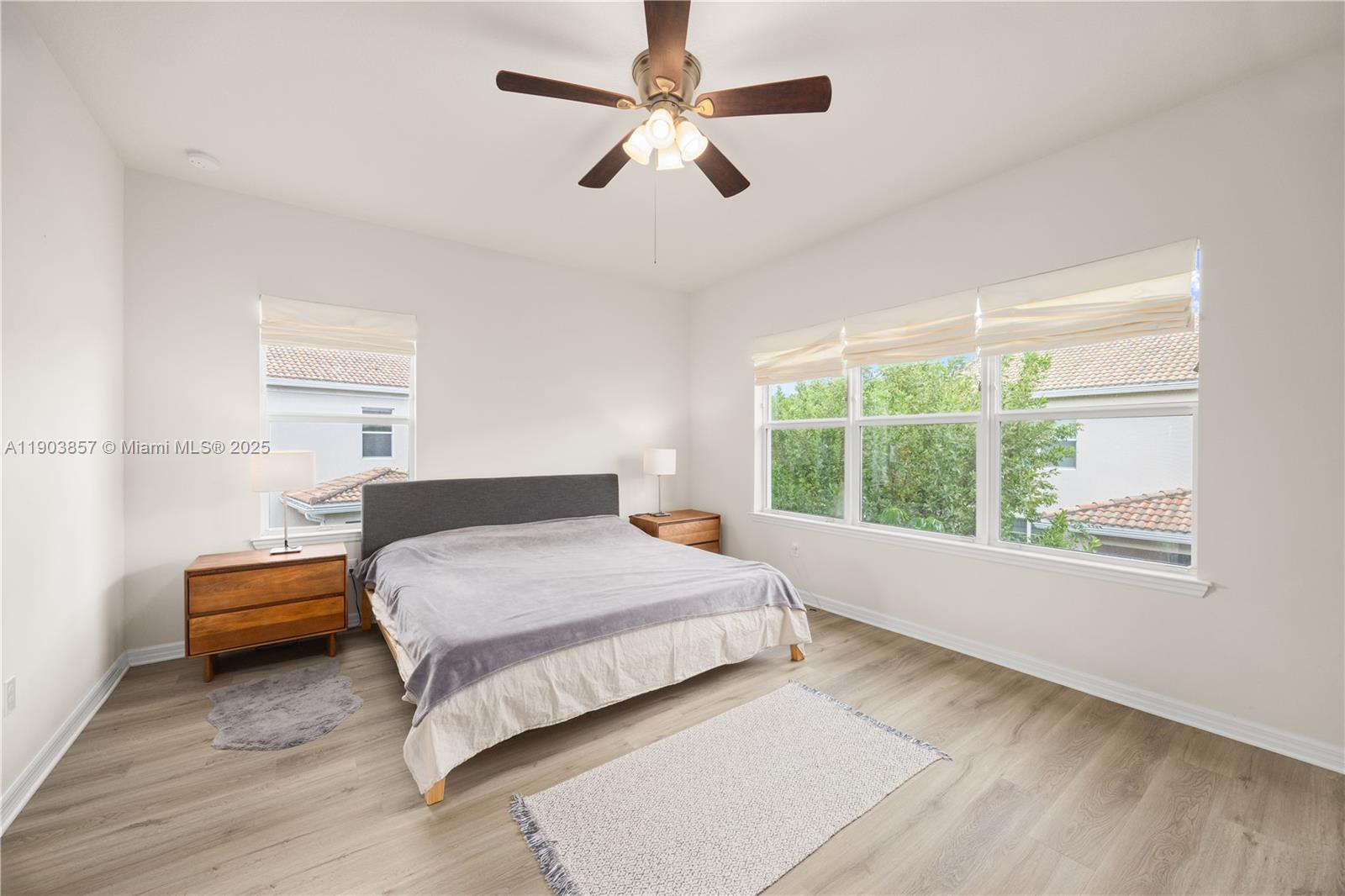 HILLCREST COUNTRY CLUB NO - Residential