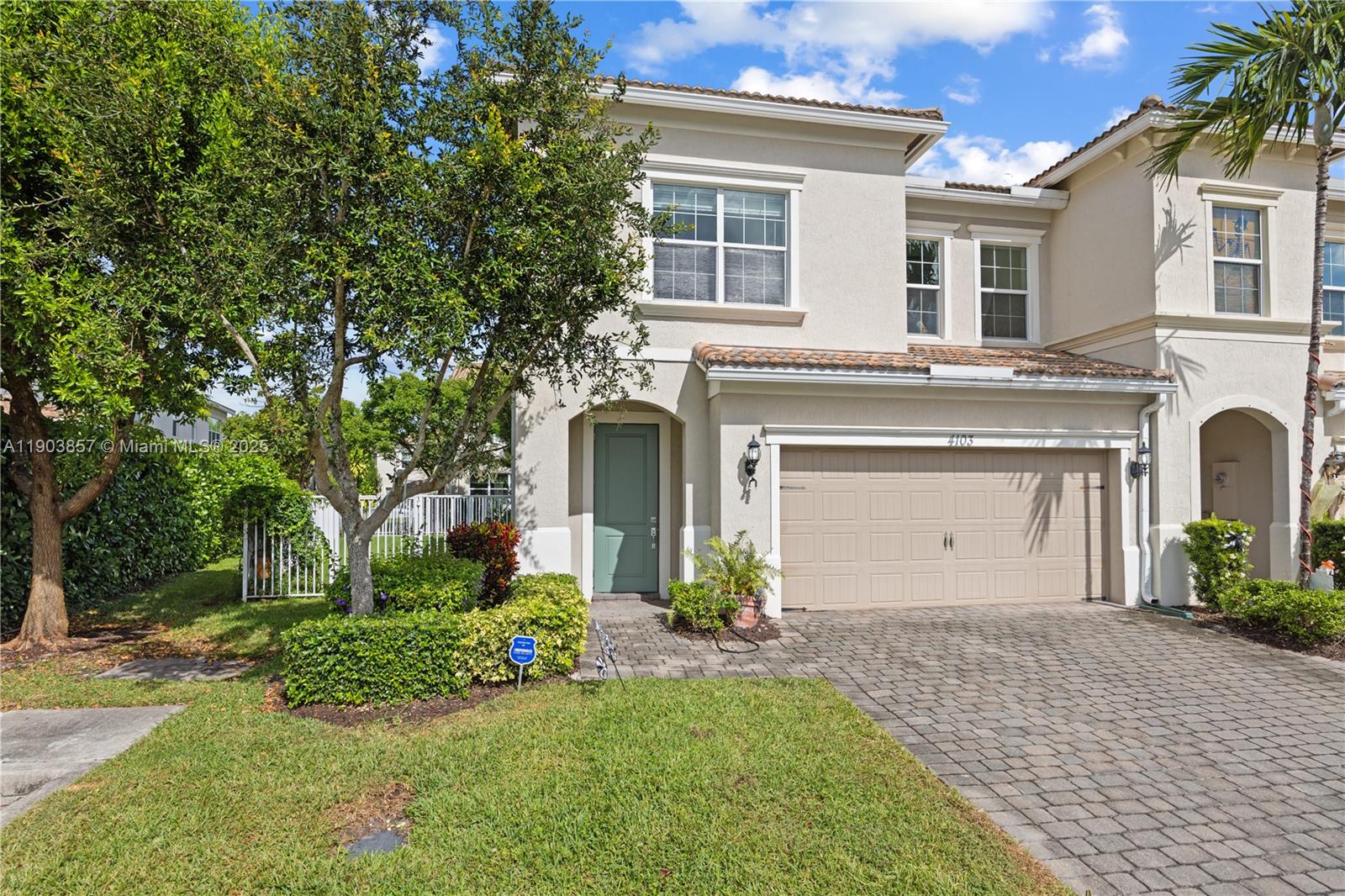 HILLCREST COUNTRY CLUB NO - Residential