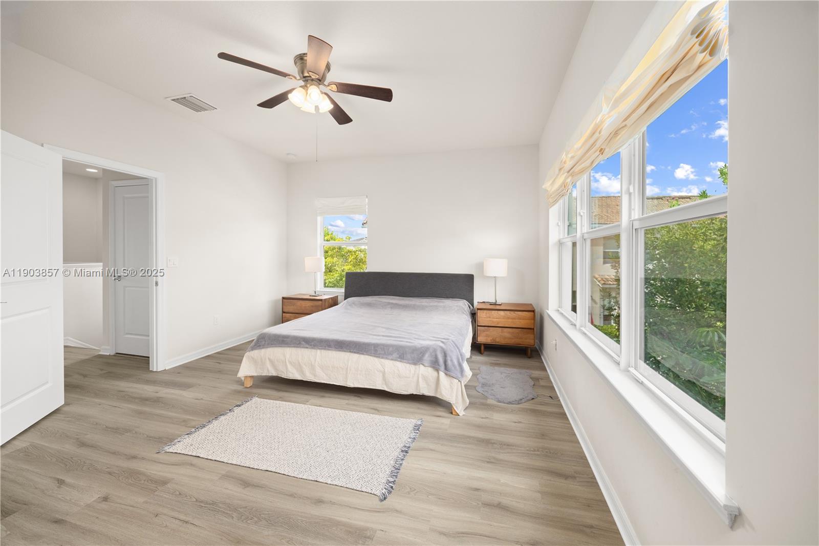 HILLCREST COUNTRY CLUB NO - Residential