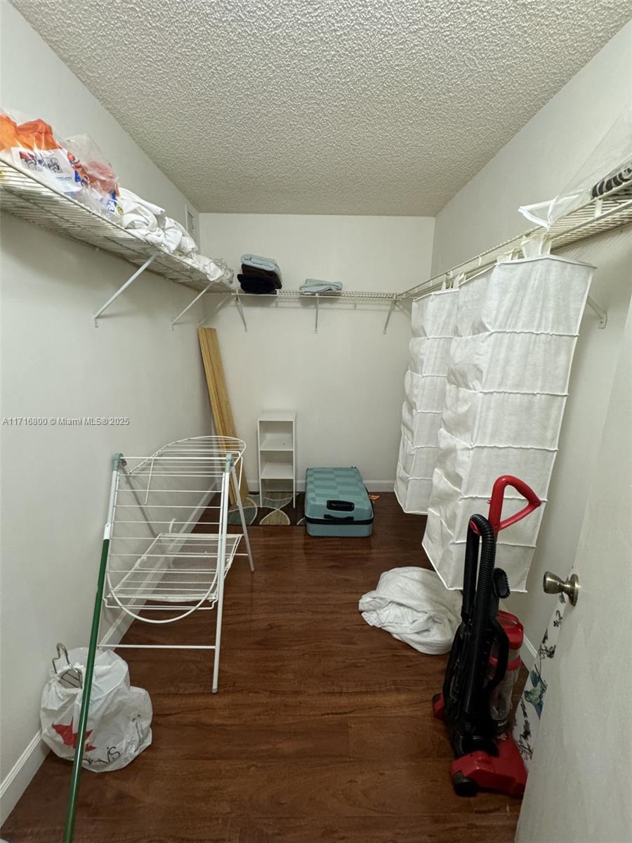PLANTATION FOREST CONDO - Residential