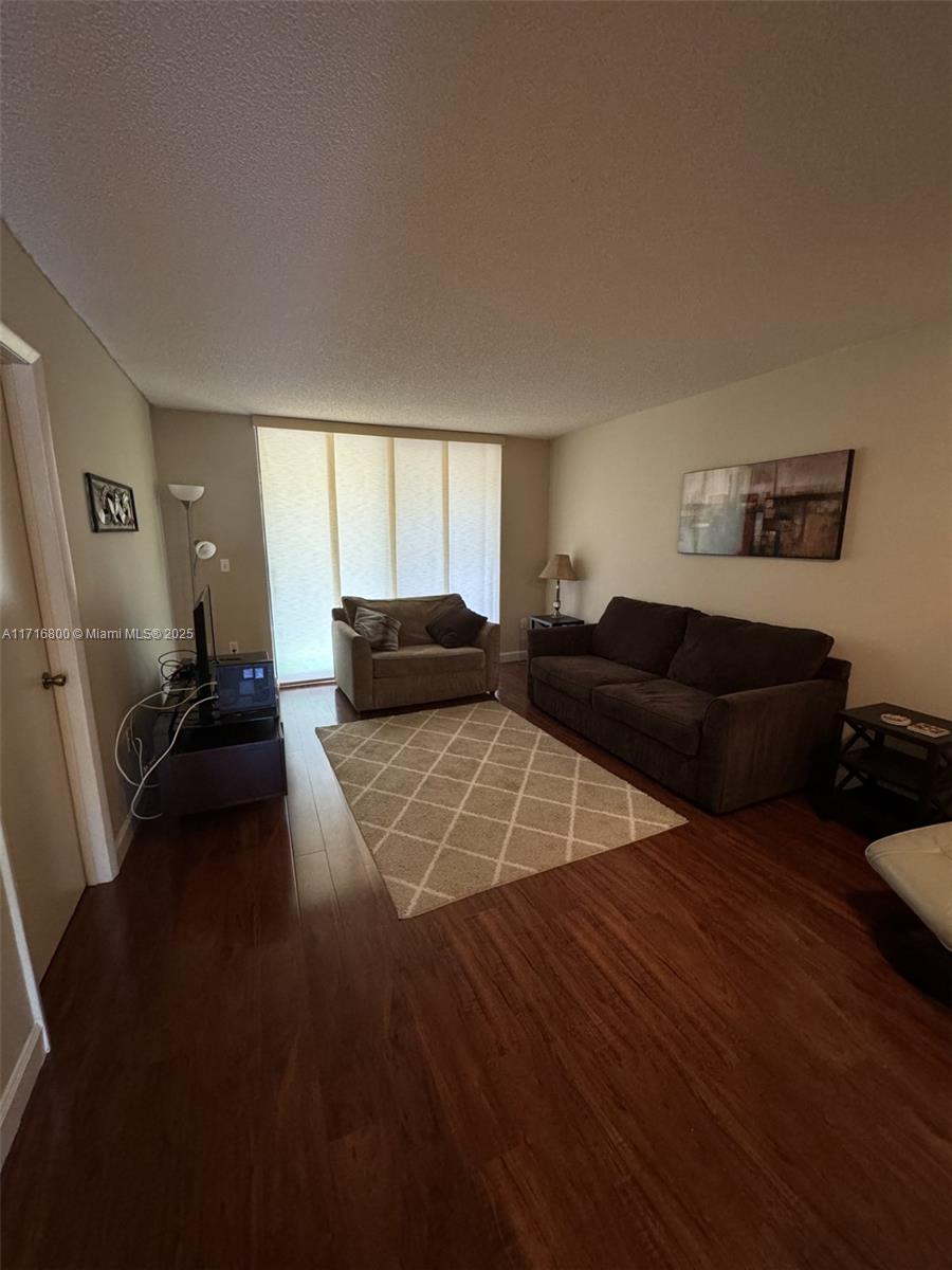 PLANTATION FOREST CONDO - Residential