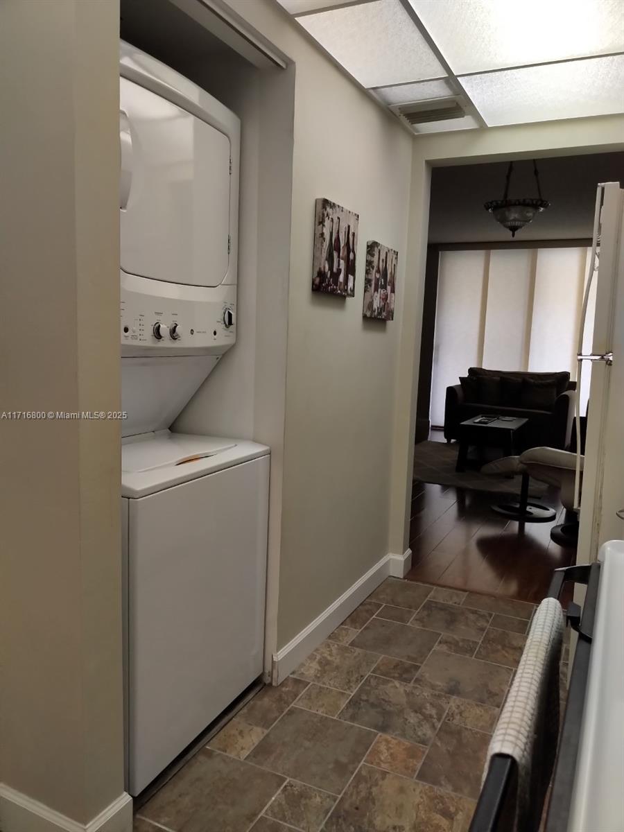 PLANTATION FOREST CONDO - Residential