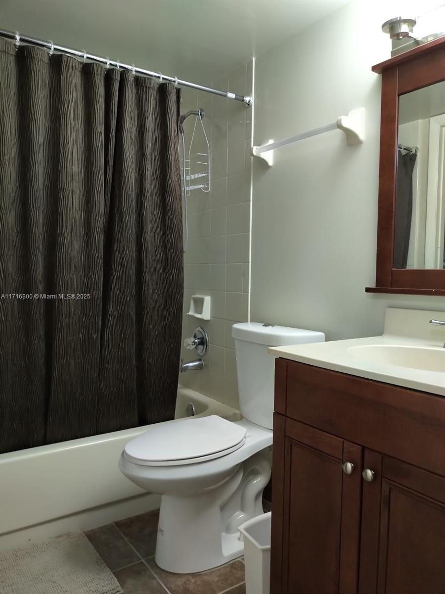PLANTATION FOREST CONDO - Residential