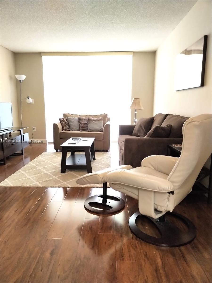 PLANTATION FOREST CONDO - Residential