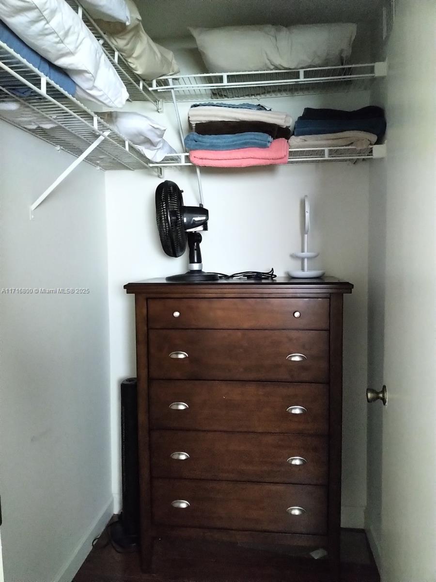 PLANTATION FOREST CONDO - Residential