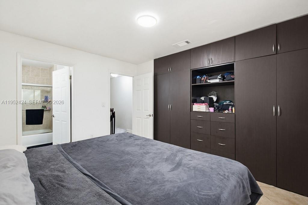 MIRA VILLAS CONDO - Residential