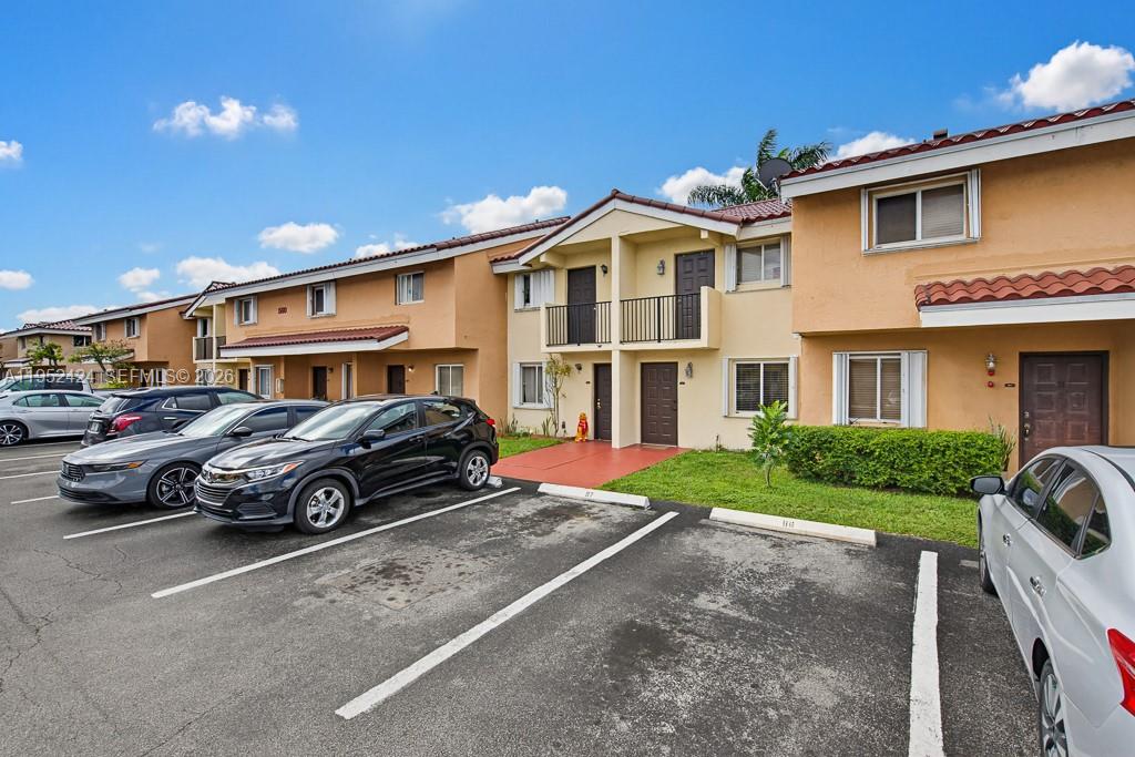 MIRA VILLAS CONDO - Residential