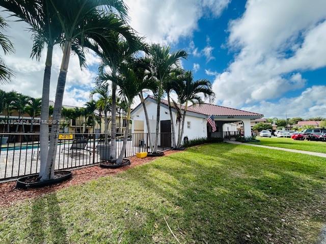 MIRA VILLAS CONDO - Residential