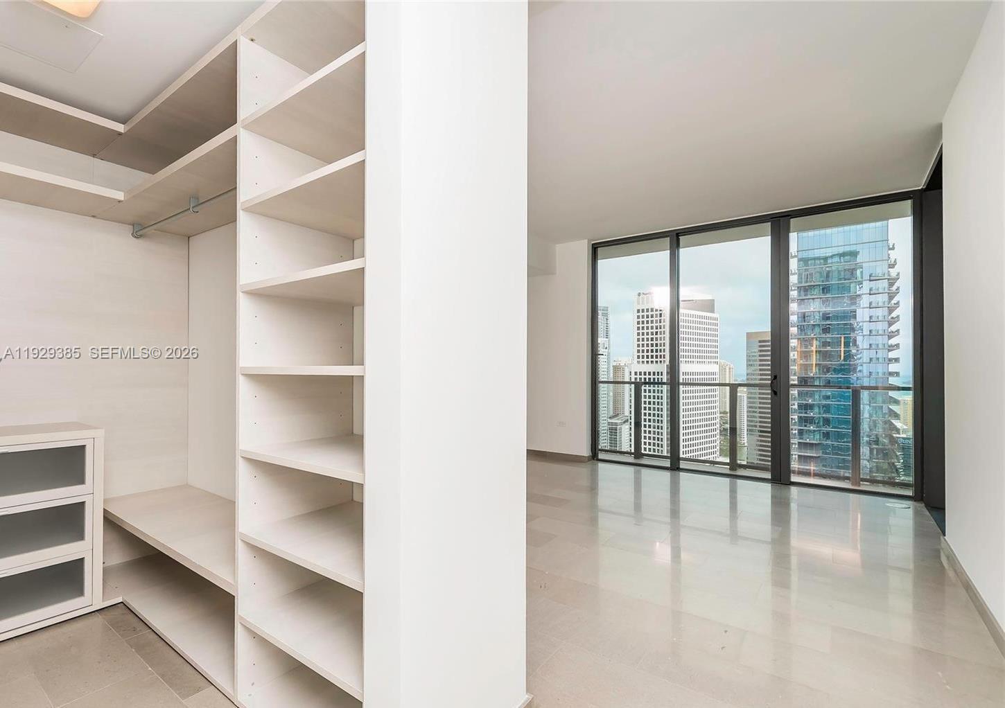 RISE CONDO - Residential