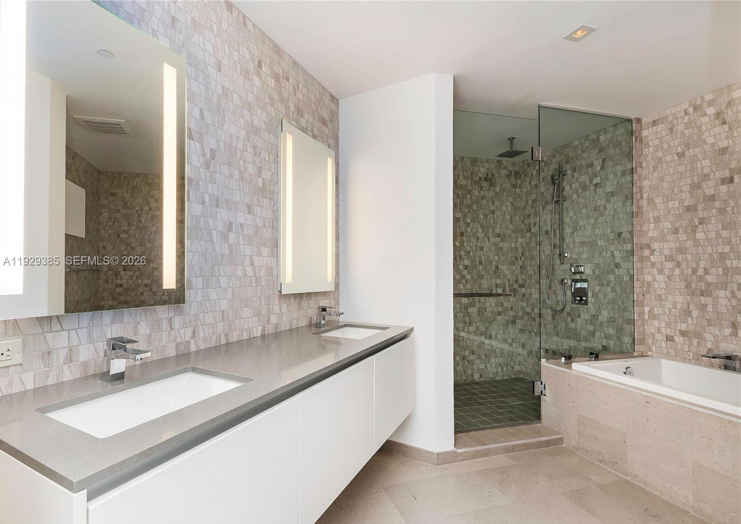 RISE CONDO - Residential