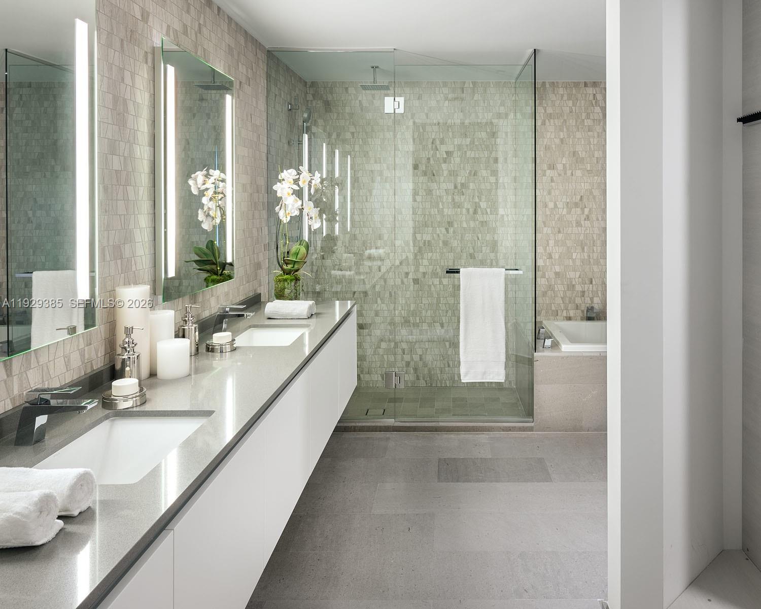 RISE CONDO - Residential