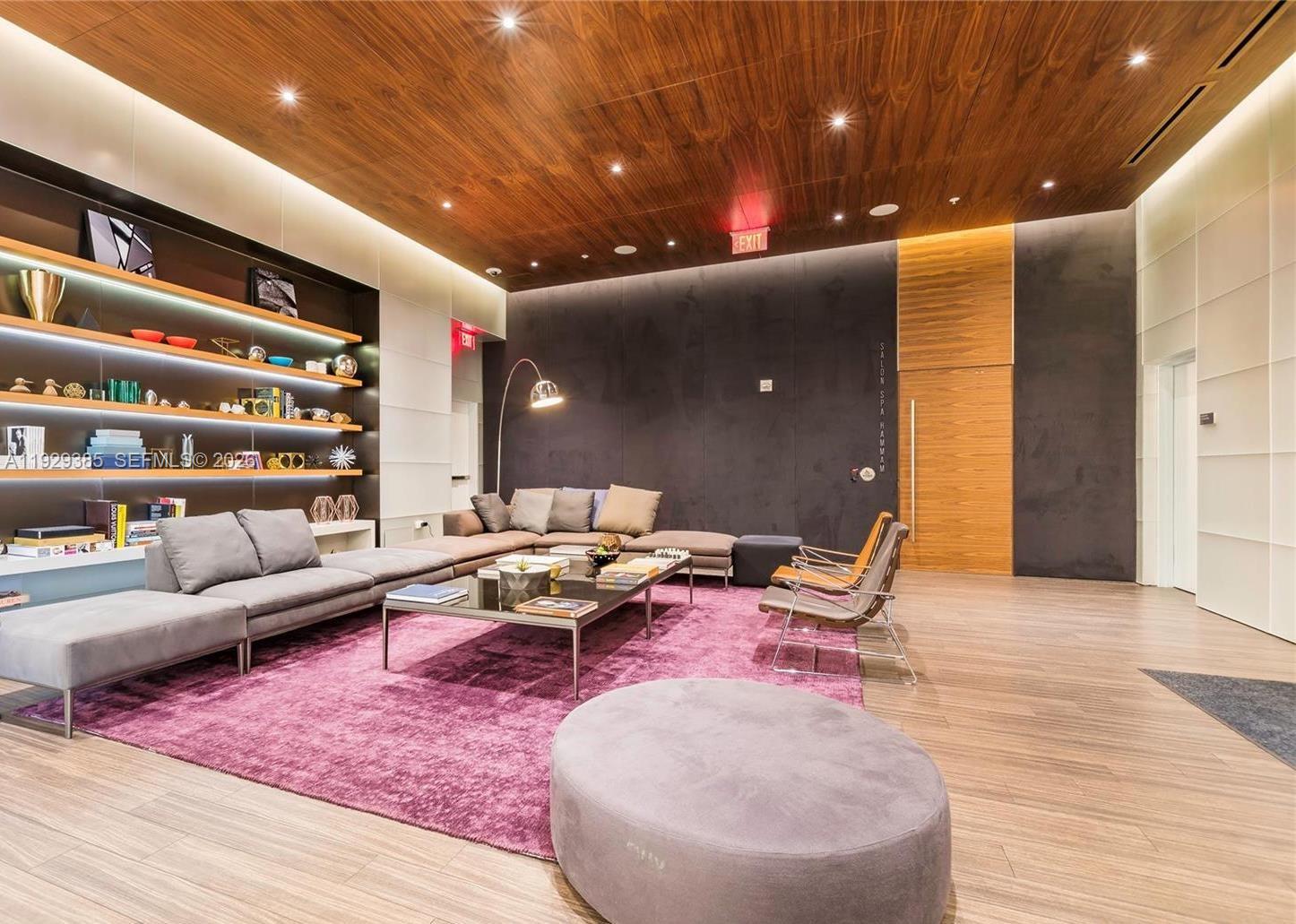 RISE CONDO - Residential