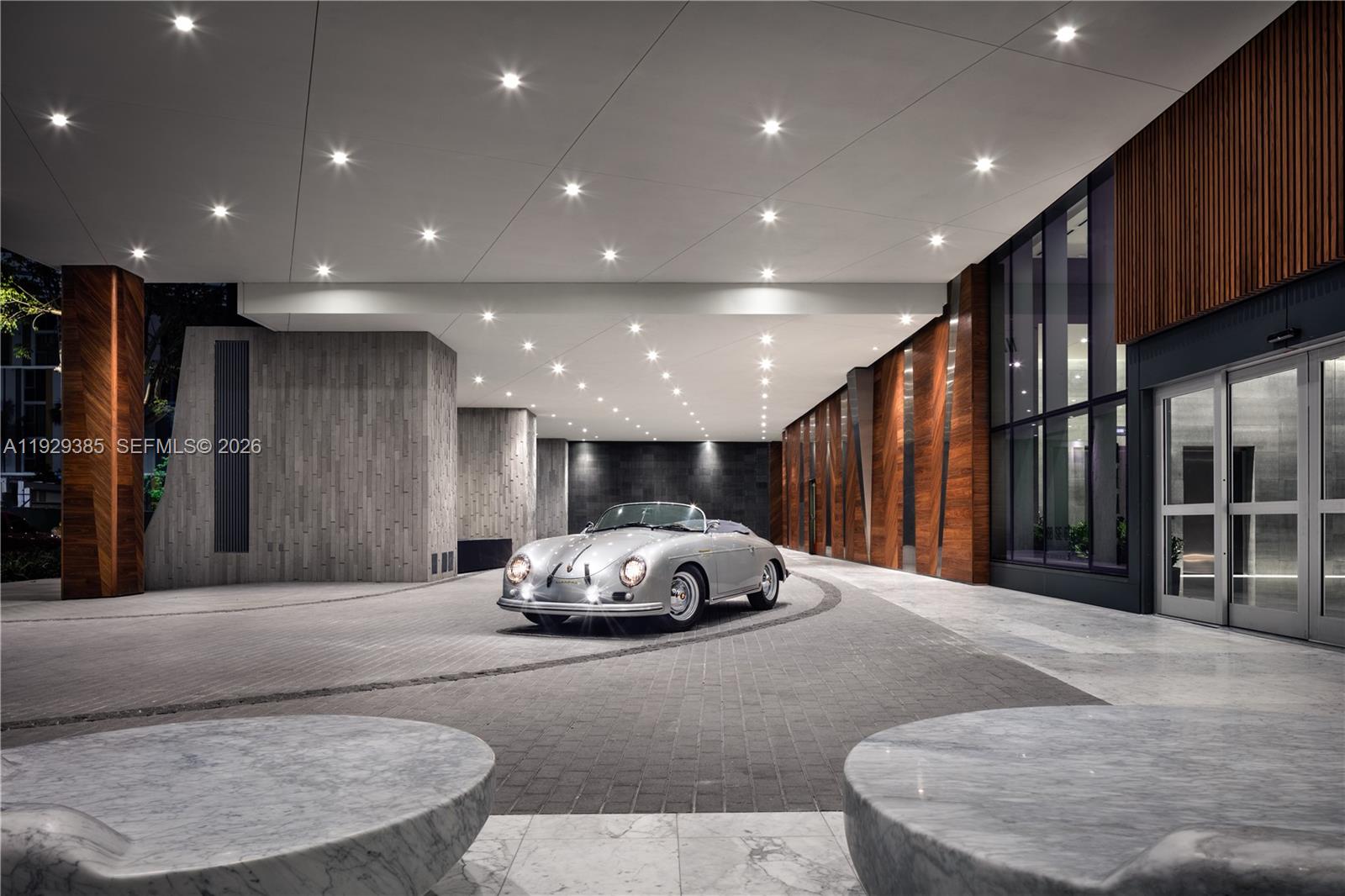 RISE CONDO - Residential