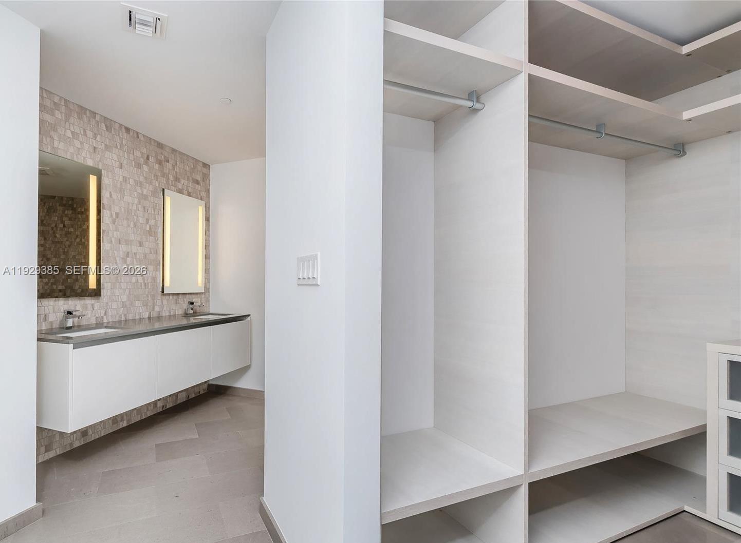 RISE CONDO - Residential