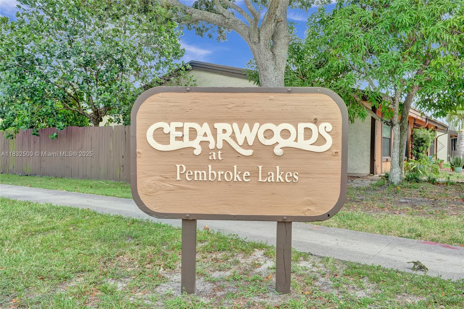 2251 Dogwood Ct