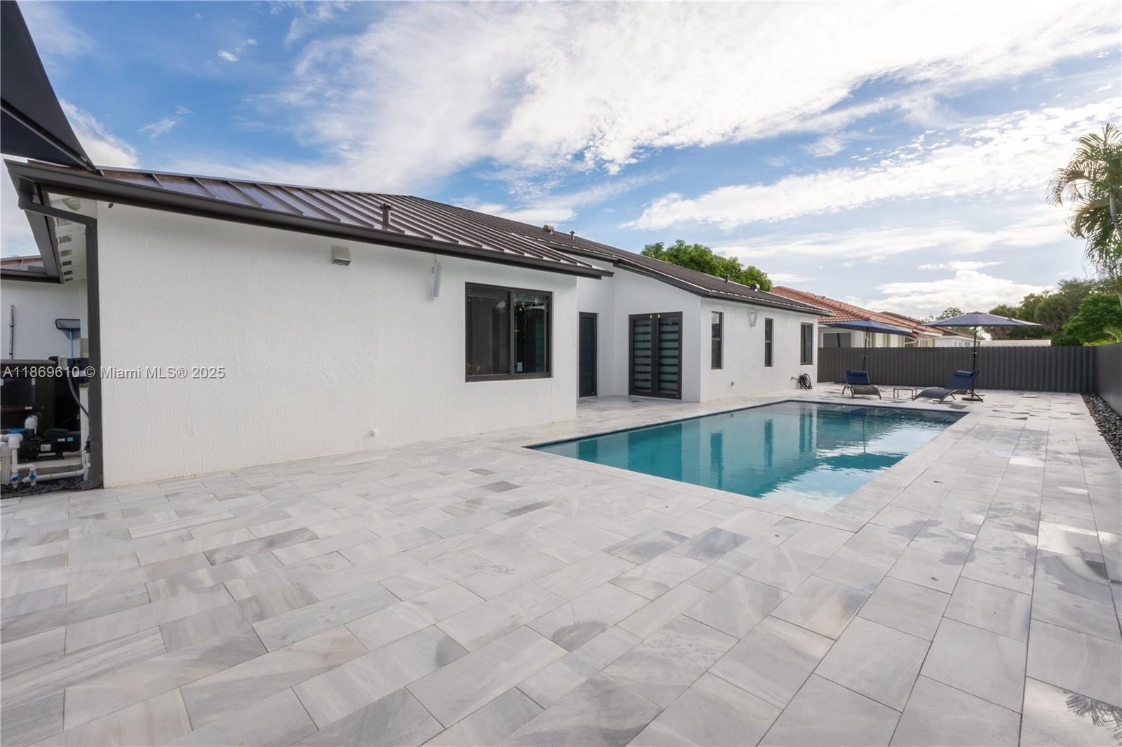 CASA LAGO 1ST ADDN - Residential