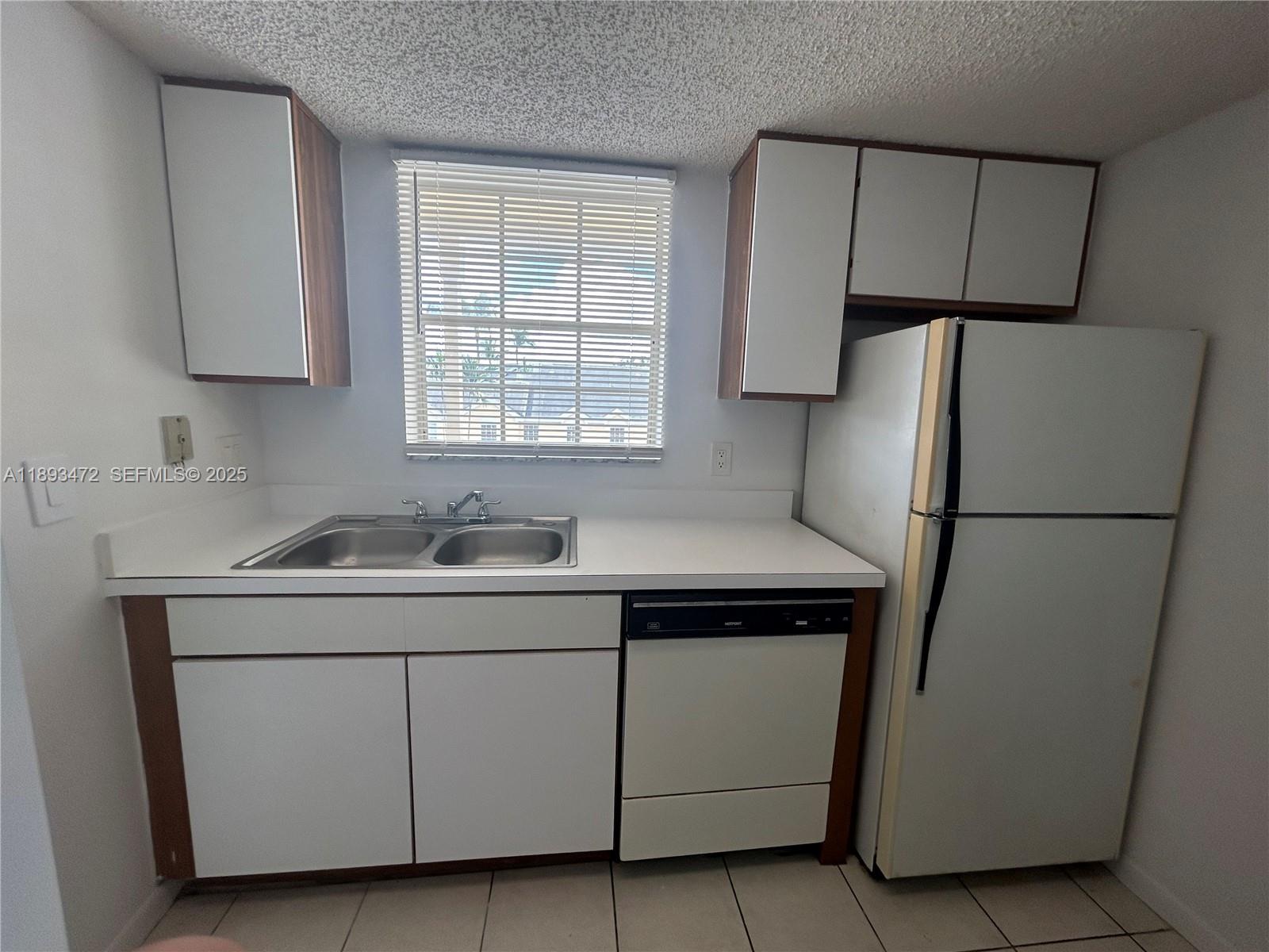 ADDISON POINTE AT BOCA RA - Residential Lease