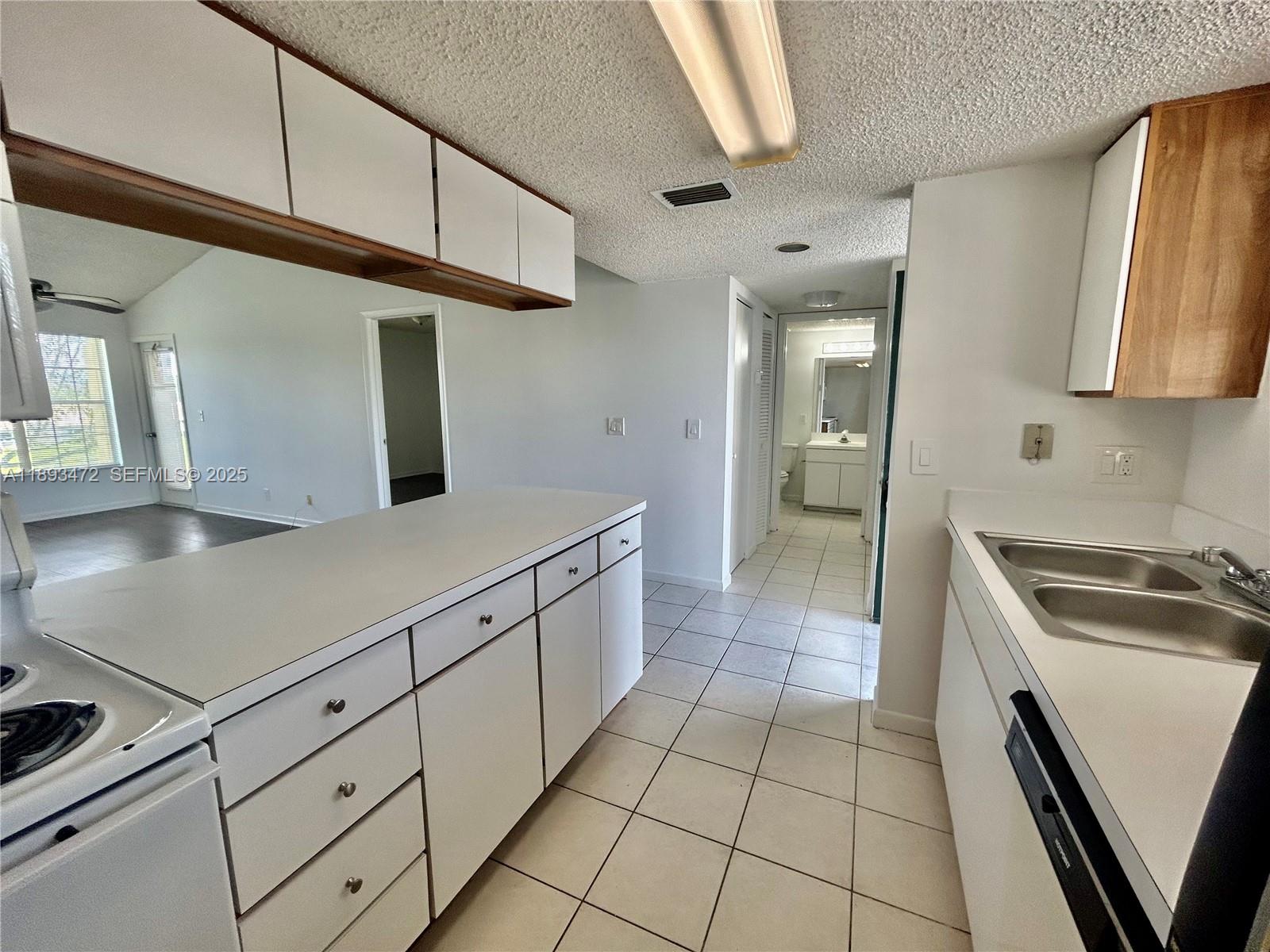 ADDISON POINTE AT BOCA RA - Residential Lease