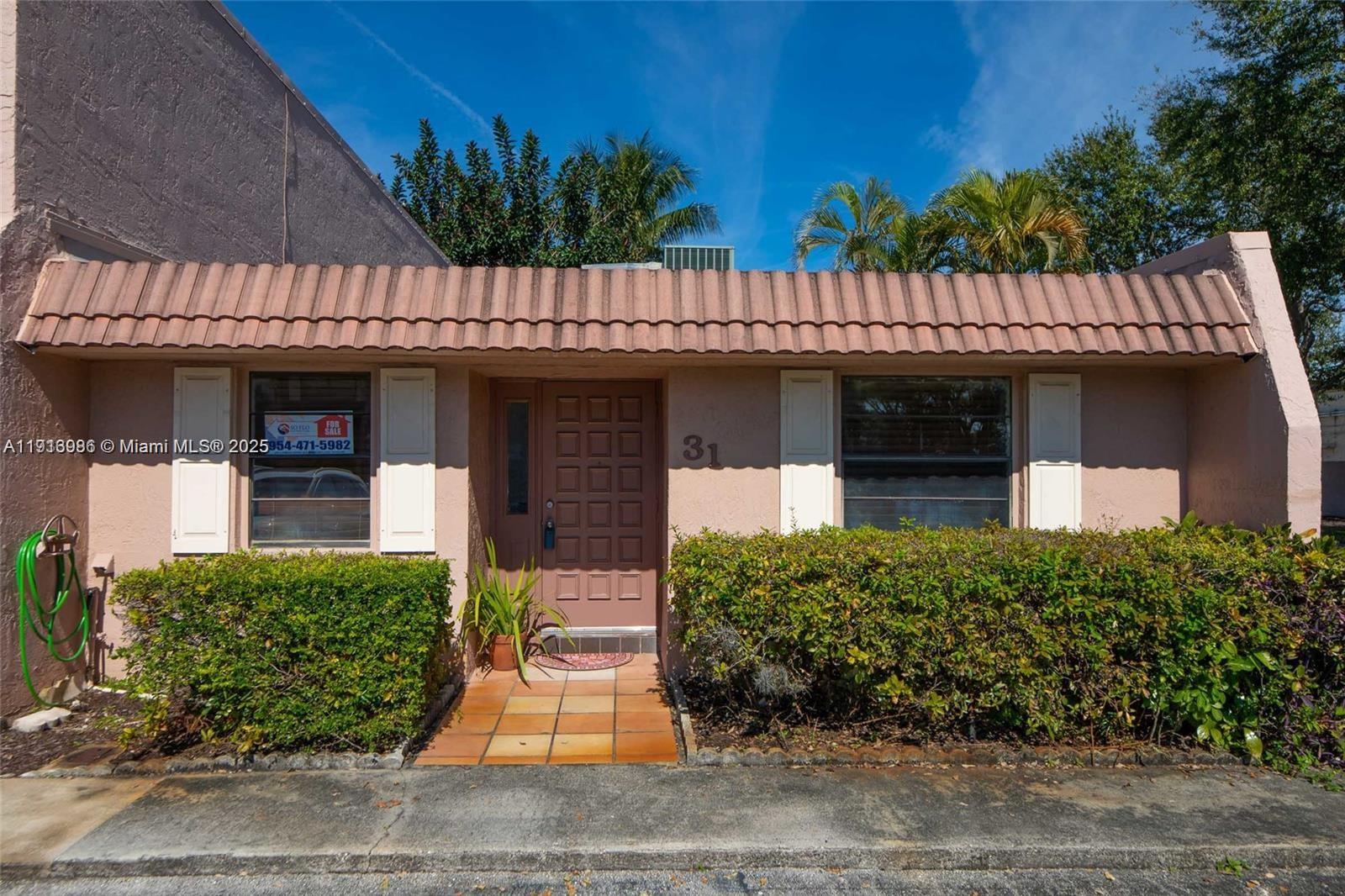 VALENCIA VILLAGE CONDO PH - Residential Lease