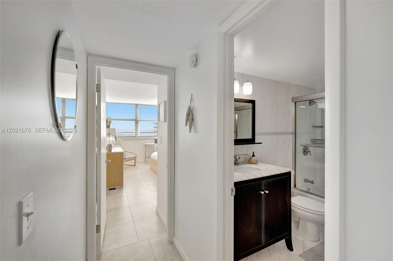 TRAFALGAR TOWERS CONDOMIN - Residential