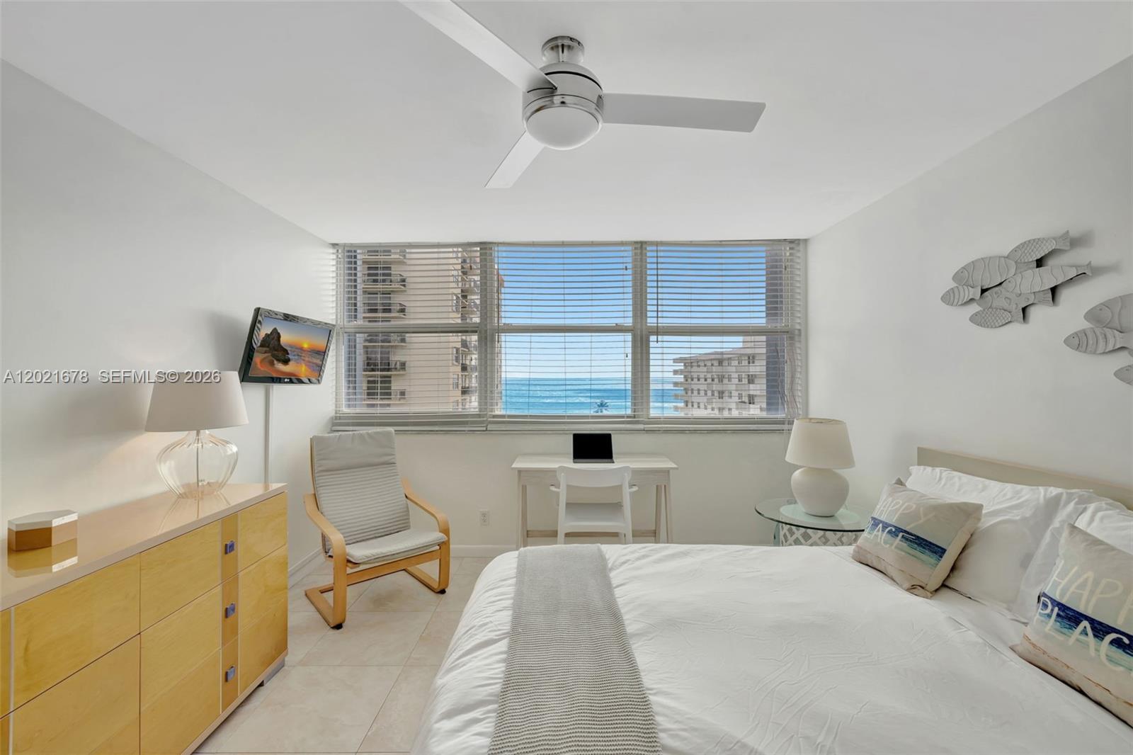 TRAFALGAR TOWERS CONDOMIN - Residential