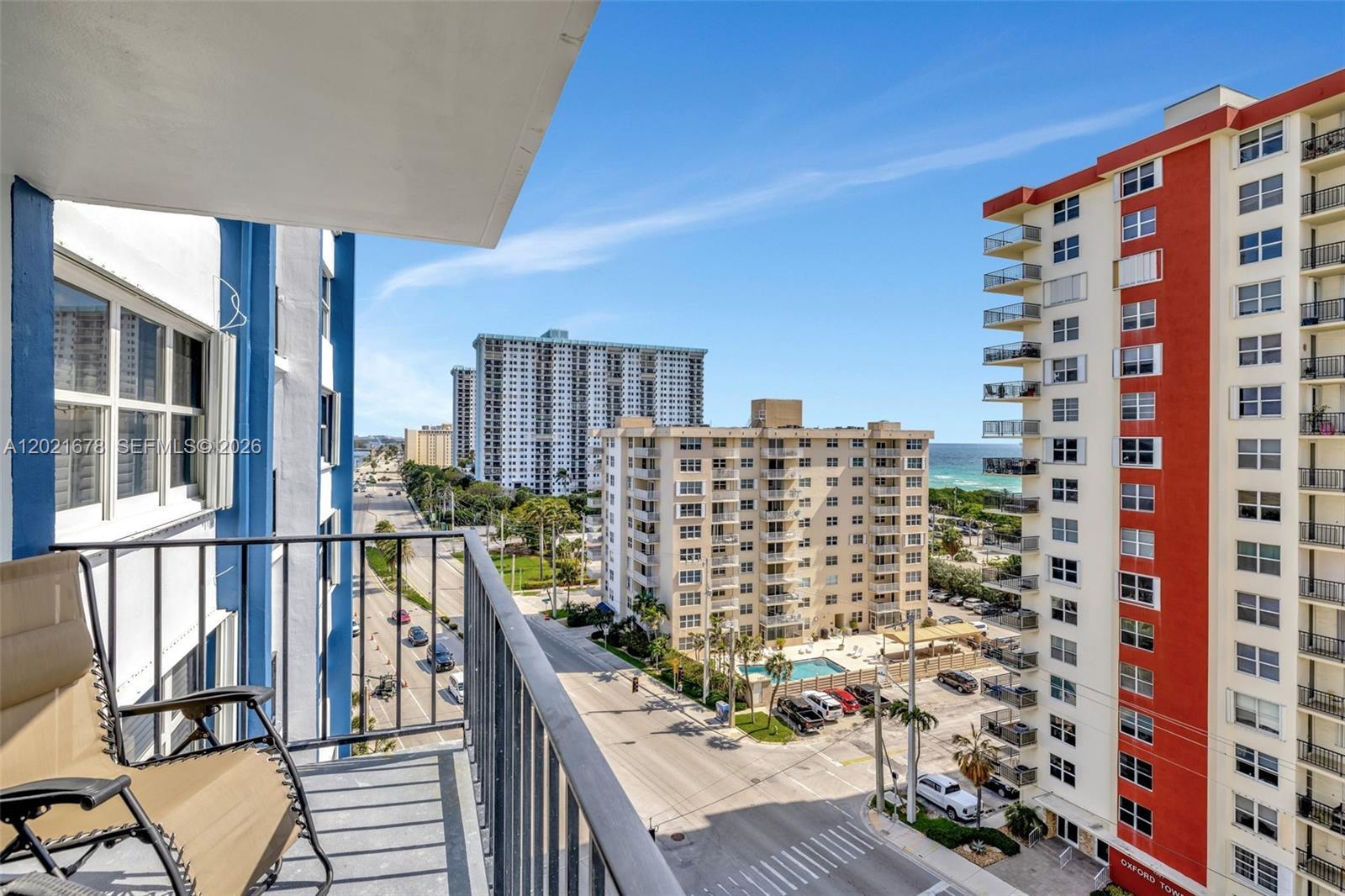 TRAFALGAR TOWERS CONDOMIN - Residential