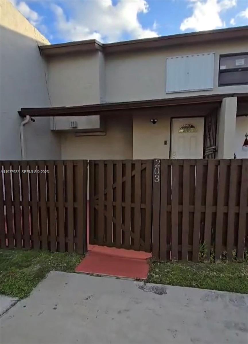 INDIAN LK VILLAGE PHASE 1 - Residential Lease