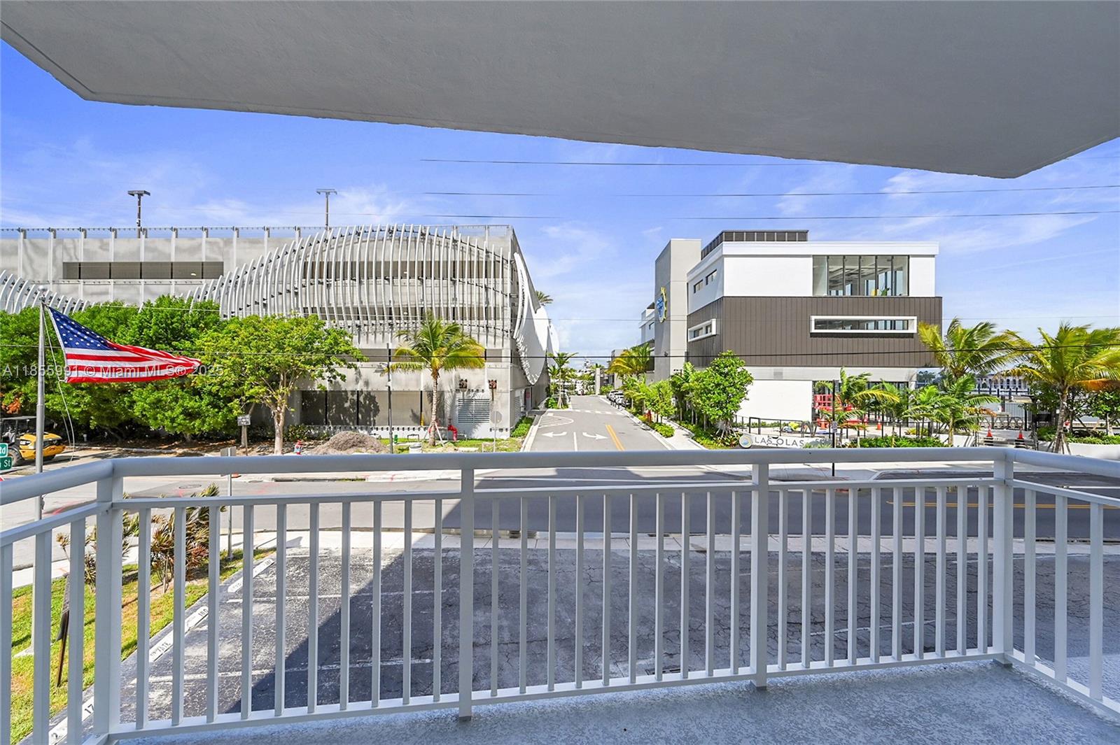 LEISURE BEACH CONDO - Residential