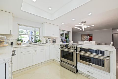 Tiny photo for 14812 SW 140th Pl, Miami, FL 33186 (MLS # A12004180)