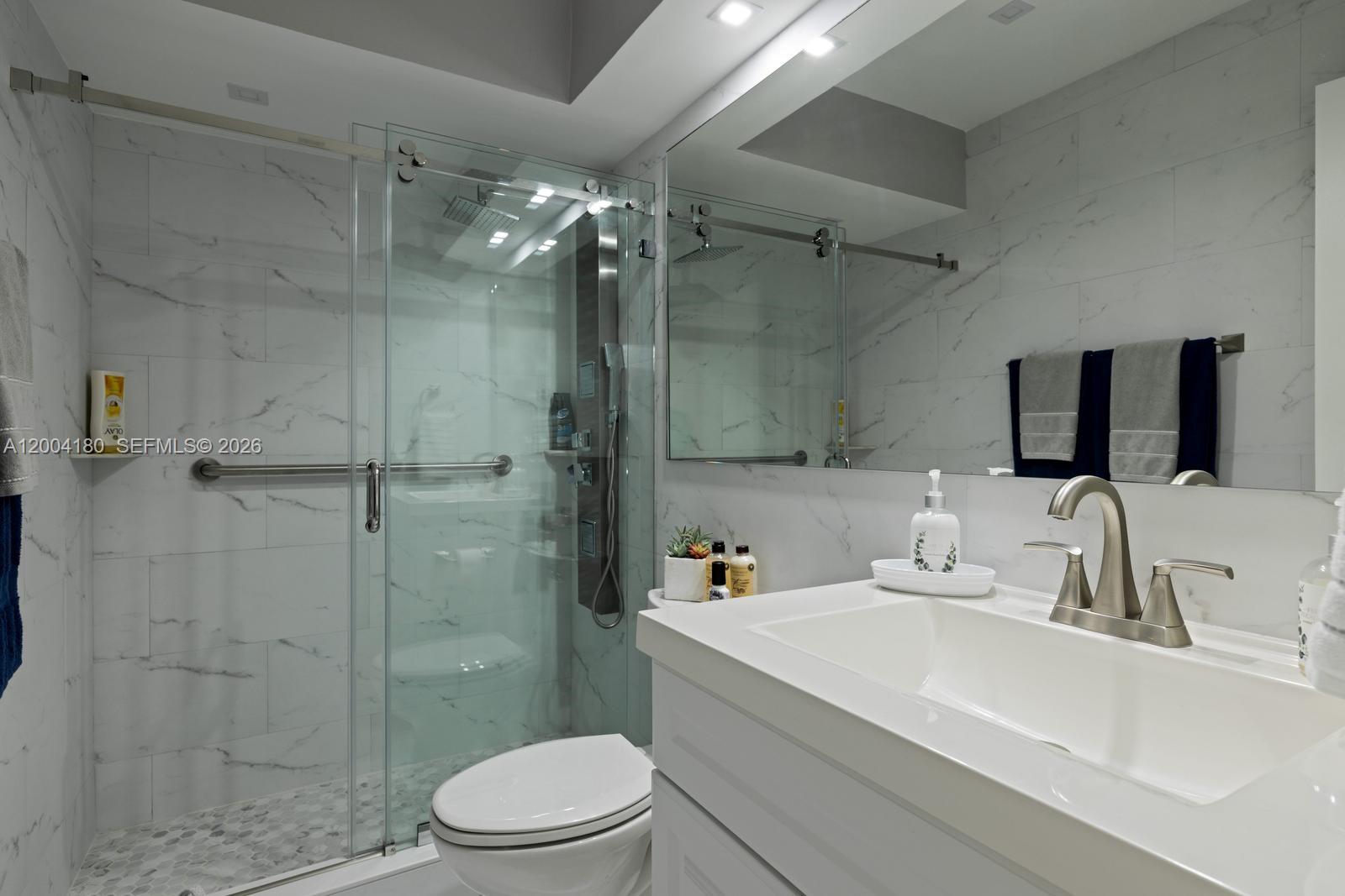 COUNTRY WALK SEC 2 - Residential