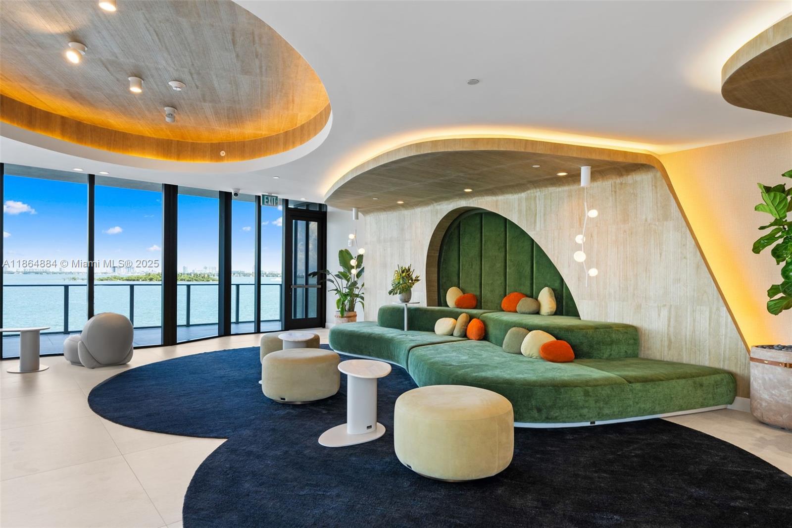 ARIA RESERVE MIAMI - Residential Lease