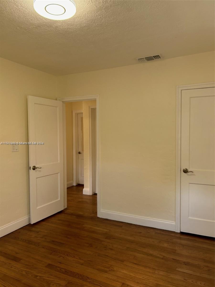 CORAL GABLES FLAGLER STRE - Residential Lease