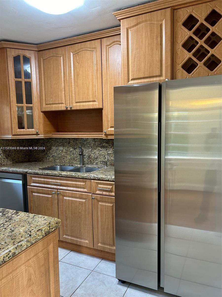 CORAL GABLES FLAGLER STRE - Residential Lease