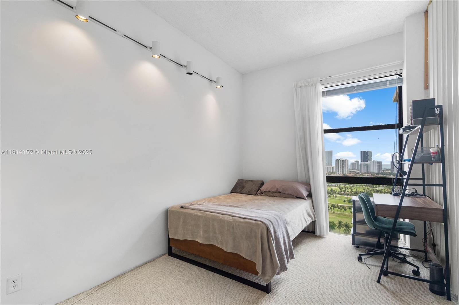 CORONADO CONDO- TOWER II - Residential