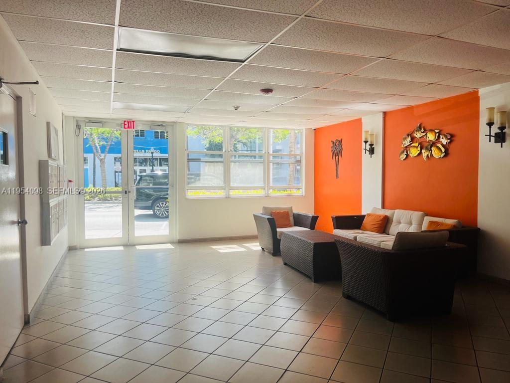 524 Washington Ave 304