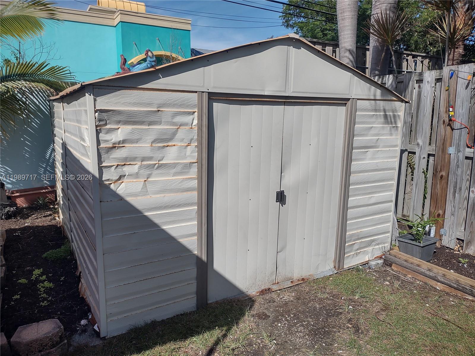 KW KW REALTY COS FIRST SUB - Residential