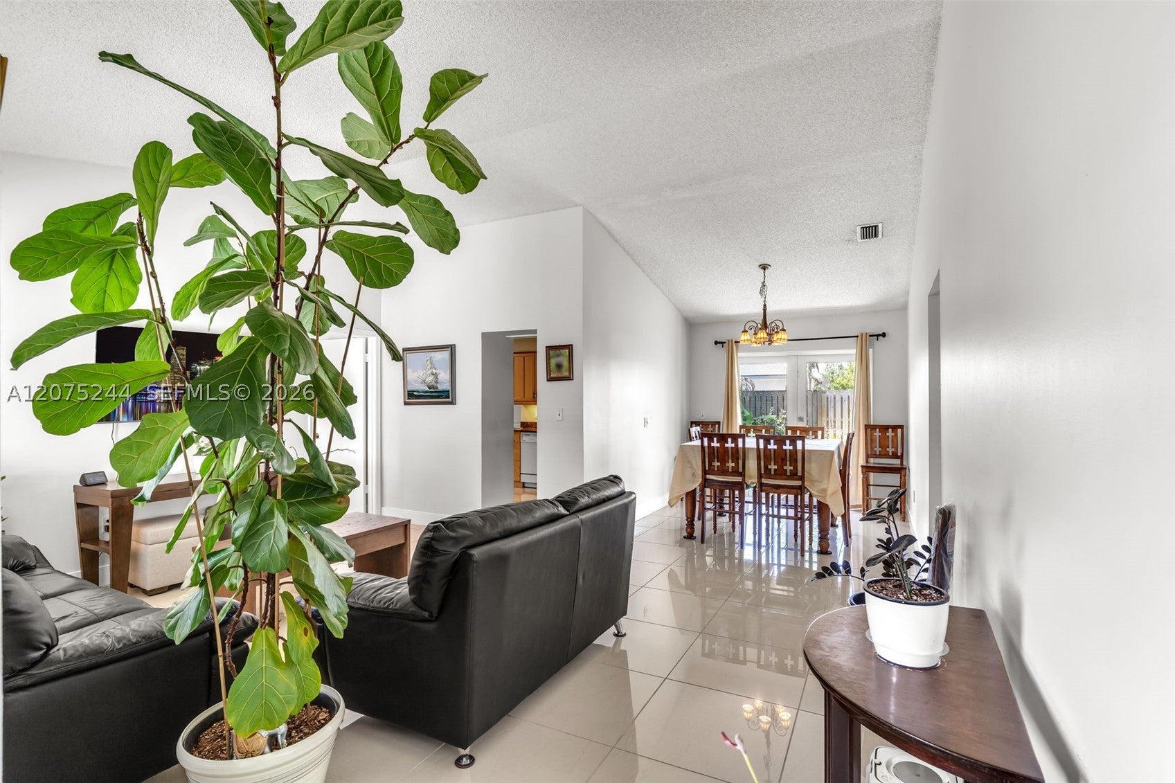 11740 NW 39th Pl, Sunrise FL 33323