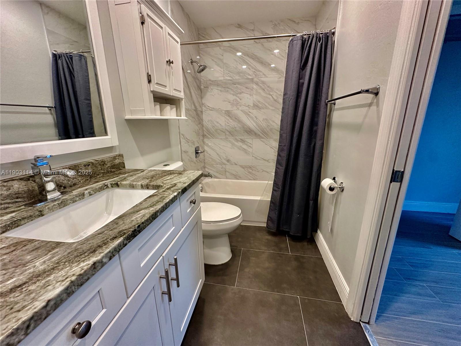 Royal Woods - Residential Lease