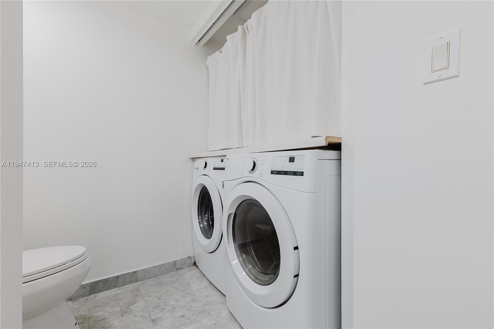 OCEANIA III CONDO - Residential