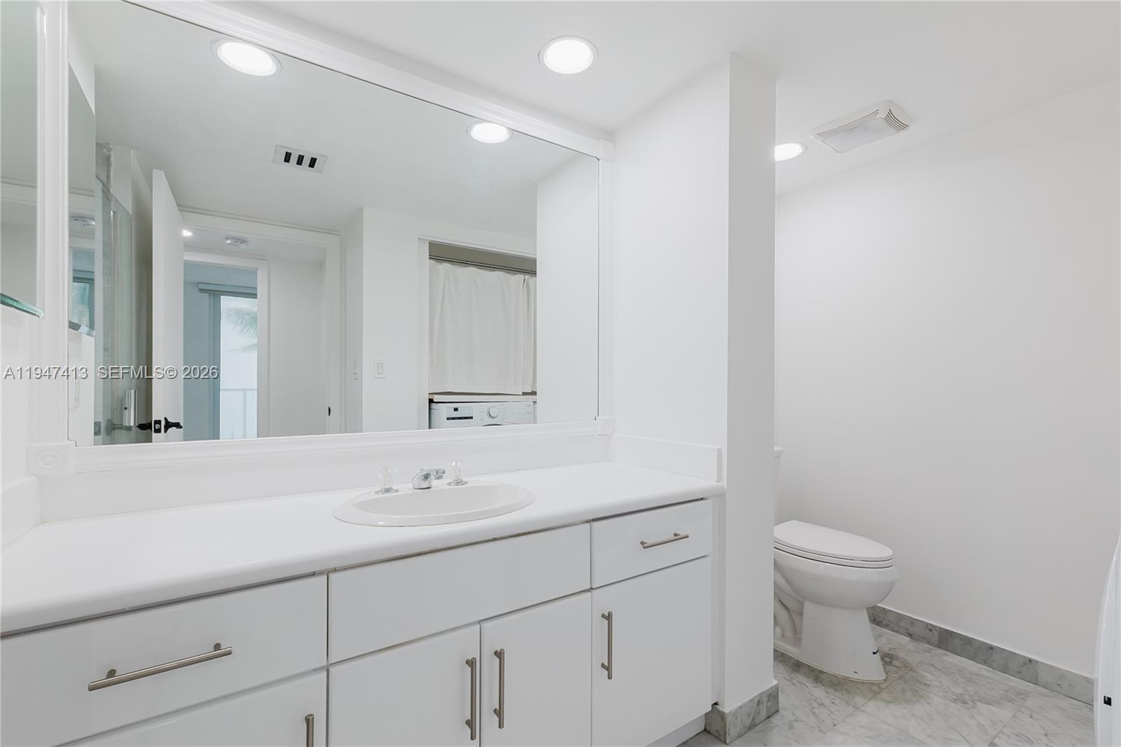 OCEANIA III CONDO - Residential