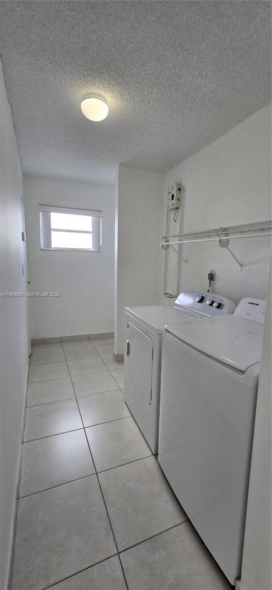 Beach Club Fontainebleau - Residential Lease