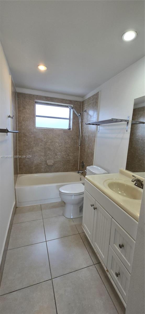 Beach Club Fontainebleau - Residential Lease